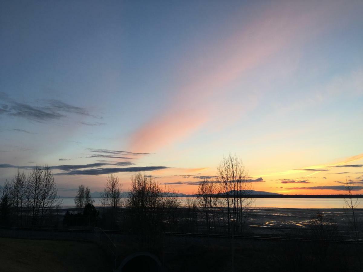 Arctic Adventure Hostel Anchorage Bagian luar foto